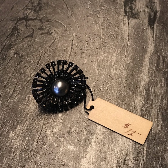 Ring. - Picture 2 of 3